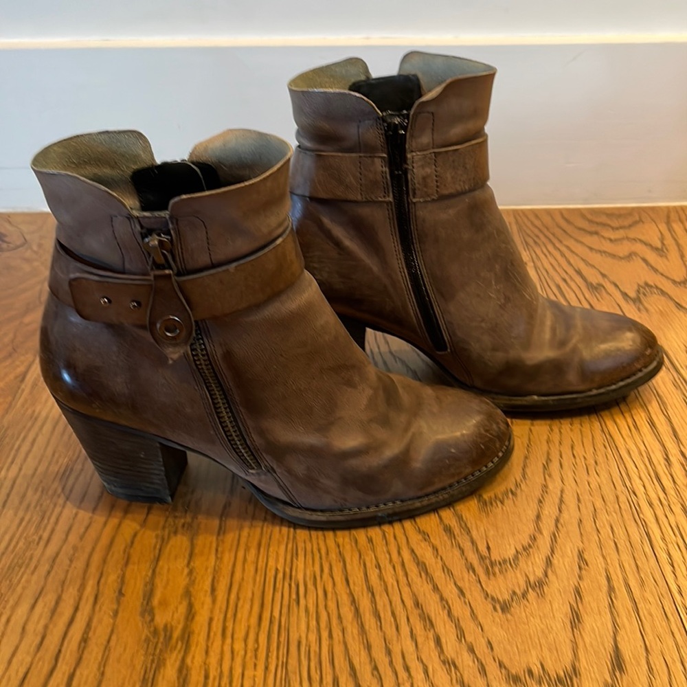 Paul Green Weathered Grey Ankle Booties. Size 7 (aus 4.5)